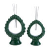 Profumatore a forma di pigna verde in ceramica con bastoncini, dimensioni 9,5x5xh.13,5 cm, fornito con astuccio elegante.