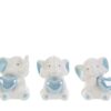 Tre statuette di elefanti in porcellana celeste con cuore lucido, disponibili in 3 varianti. Dimensioni: 5xh6,5 cm.