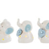 Tre elefantini in porcellana bianca con dettagli celesti, design assortiti, dimensioni 5 x h.6,5 cm.