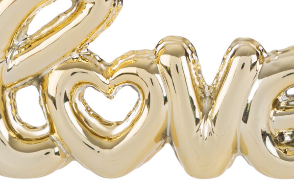 SCRITTA LOVE in porcellana dorata, dettagli a forma di cuore, dimensioni 12,5×2,2xh.5 cm.