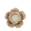 Candela decorativa beige a forma di rosa in porcellana, dimensioni 10,5×10,5xh.6,5cm, con dettaglio centrale luminoso.