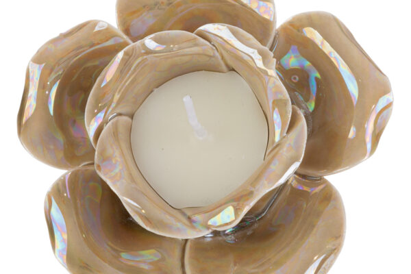 Candela decorativa a forma di rosa in porcellana beige, dimensioni 10,5x10,5xh.6,5 cm, con finitura lucida.