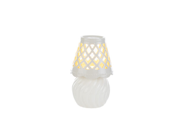 Lampada in porcellana bianca con motivo traforato, dimensioni 8,5x8,5xh.13,5 cm, luce soffusa, inclusa shopper.