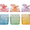 Set di 3 scatole in vetro colorato con motivo farfalla, dimensioni 8 x h.11 cm, disponibili in colori assortiti vivaci.