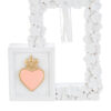 Profumatore a forma di cuore in resina 9x2xh.11cm con decorazioni floreali bianche e astuccio incluso.