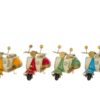 Quattro modelli di moto vintage in metallo con colori assortiti: giallo, rosso, verde e blu. Dimensioni 11x5xh.7,5 cm.