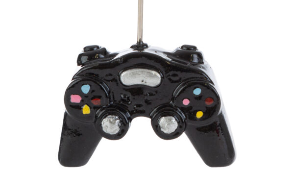 Joystick in resina nero, dettagli colorati, dimensioni 5,5×2,5xh.9cm per S/POSTO JOYSTICK RESINA.