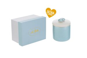 SCATOLA CANDELA SOIA PORCELLANA CELESTE 6,5x6,5xh.7CM C/ASTUCCIO