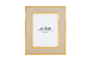 PORTAFOTO LEGNO 29x34x1,5CM MIS.INT.20X25 COL.TORTORA