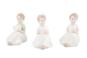 PRINCIPESSA SEDUTA PORCELLANA 3 ASS. 6,5x5,5xh.9 CM