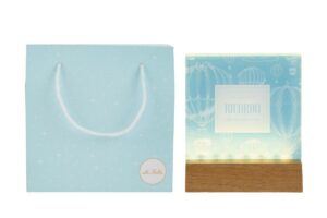 DECORAZIONE VETRO LED CELESTE 12,5x4,5xh.14,5CM C/SHOPPER 156641