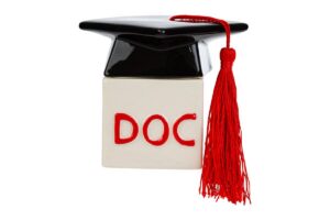 SCATOLA PORCELLANA LAUREA DOC 9x9x9,5CM