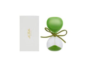 Clessidra in vetro verde satinato h 8cm con astuccio bianco, sabbia verde all’interno.